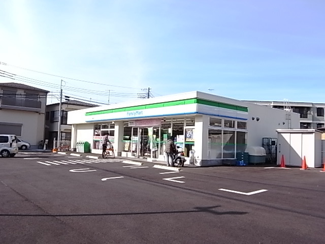 コンビニ　ファミリーマート川崎登戸店（コンビニ）まで440m