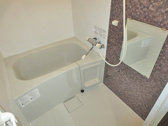 バス・シャワールーム　広々とした浴室で快適お風呂ライフ♪