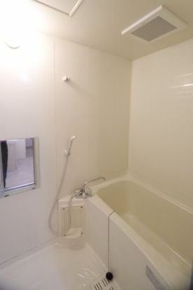 バス・シャワールーム　ゆったり過ごせるお風呂です