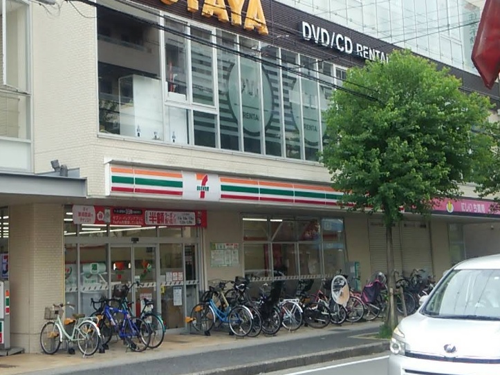 コンビニ　セブンイレブン 阪急武庫之荘駅南店（コンビニ）まで494m