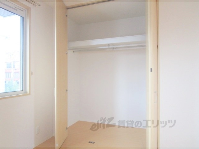 収納　洋室６．４帖収納