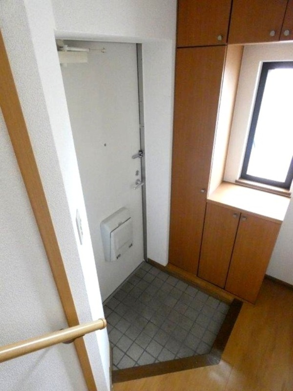 玄関　図面と現状に相違がある場合には現状を優先