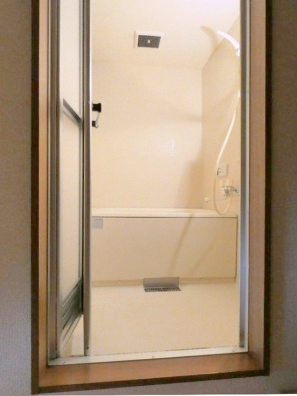 バス・シャワールーム　図面と現状に相違がある場合には現状を優先