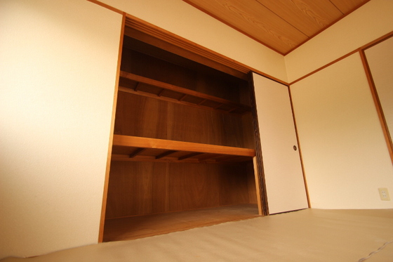 収納　※別部屋の写真です