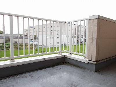 　バルコニー　ベランダ