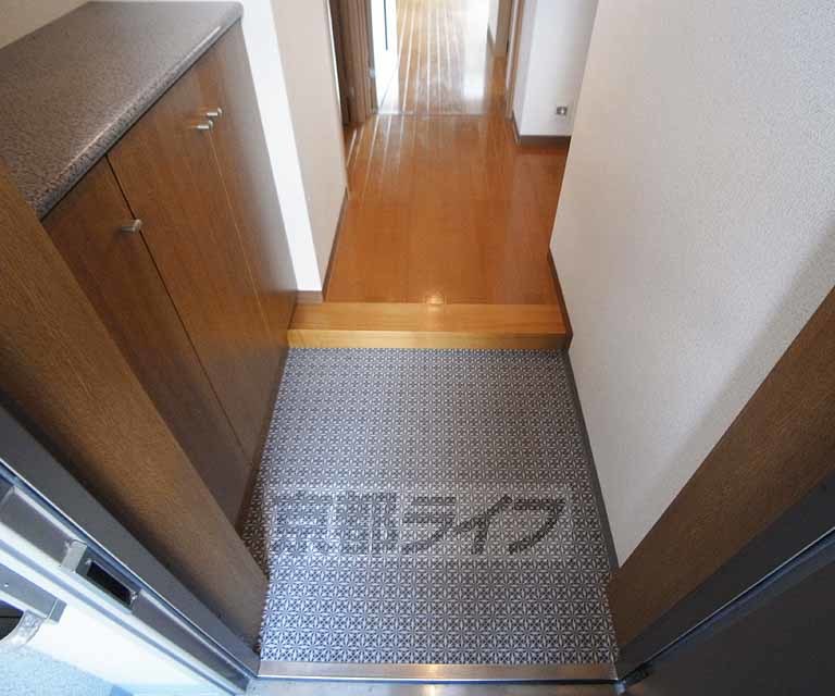 玄関　２ＬＤＫタイプです