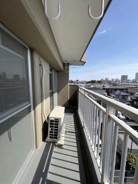 バルコニー　広いバルコニー