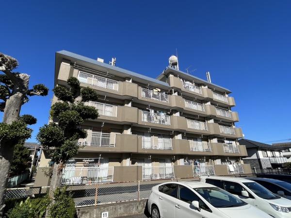 建物外観　南向き日当たり良好です