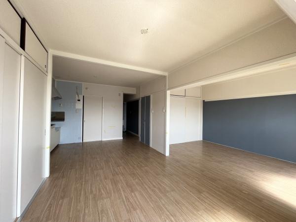 居室・リビング　明るいリビングです！