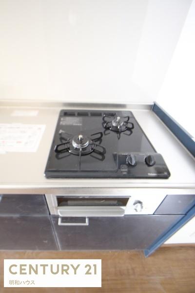 キッチン　【参考】105号室の写真（同タイプ）