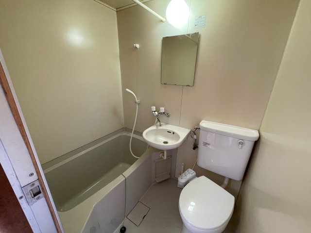 バス・シャワールーム　きれいなお風呂です