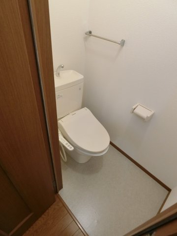 トイレ　イメージ1Fの写真（反転あり）