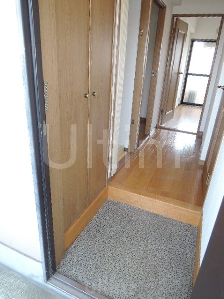 玄関　※別のお部屋のお写真です。御参考までに。