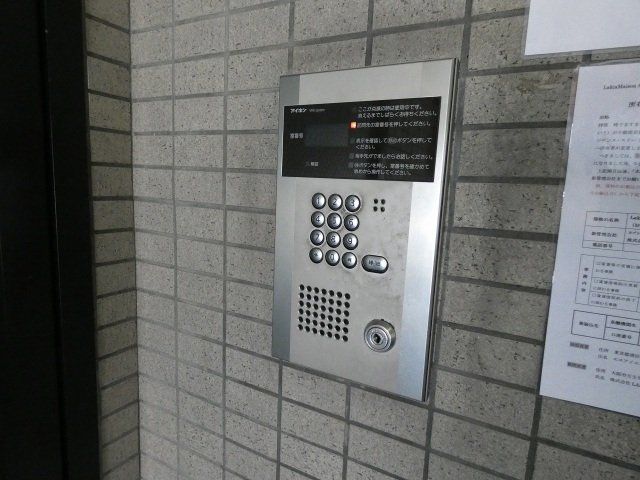 セキュリティ　オートロックです。