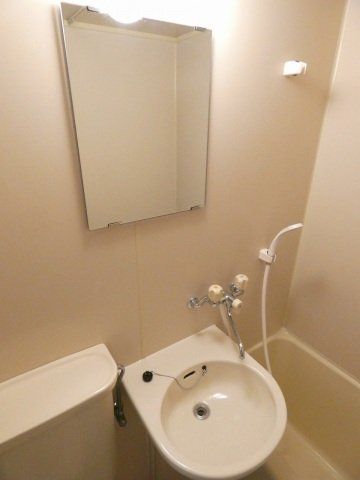 洗面設備　洗面所です。