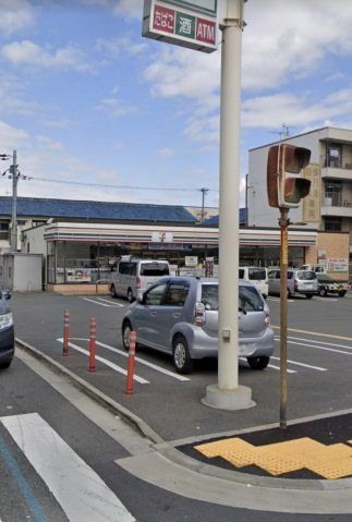 コンビニ　セブンイレブン東大阪西堤本通西1丁目店（コンビニ）まで433m
