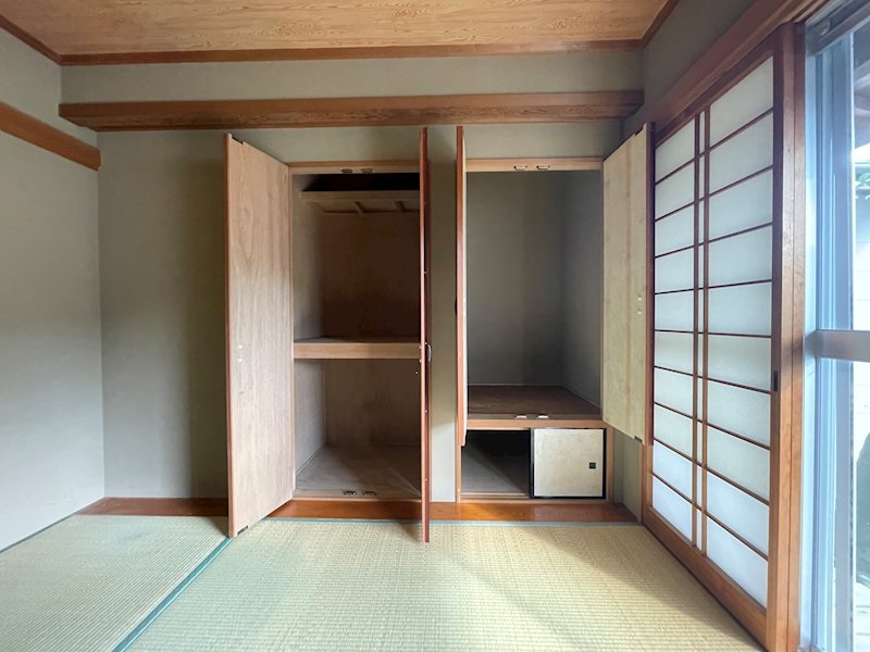 収納　洋室にリフォームします！