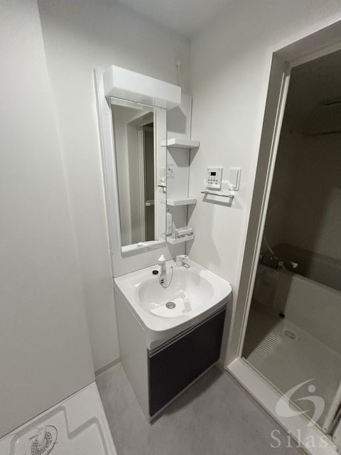 洗面設備　同仕様