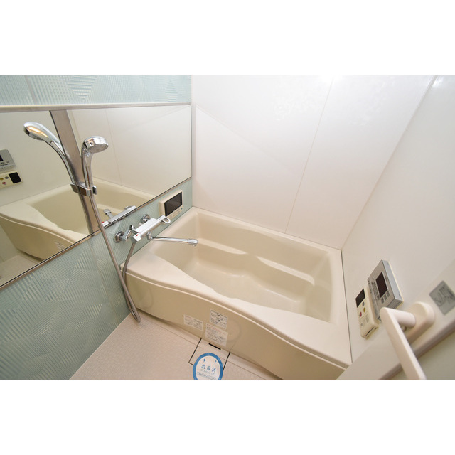 バス・シャワールーム　日々の疲れを癒すお風呂付です