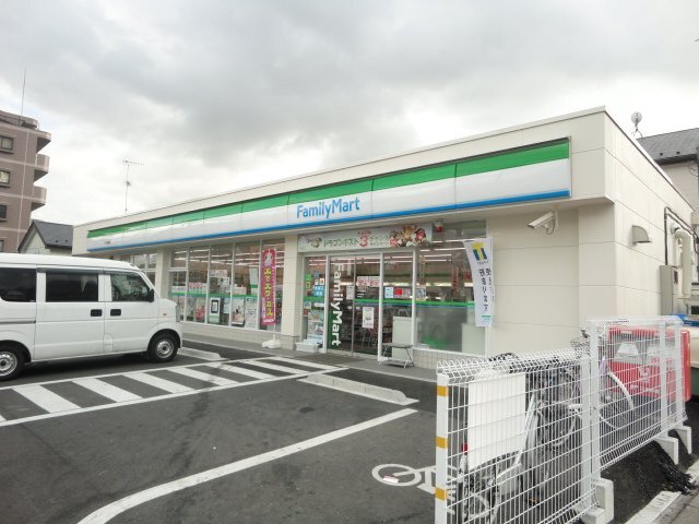 その他　ファミリーマート長蔵店（その他）まで587m