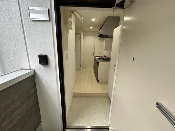 玄関　※別部屋の写真です