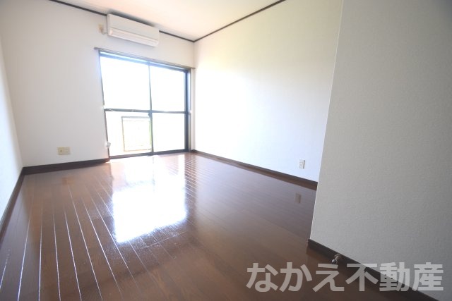 居室・リビング　ゆったりとした居間です