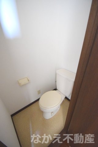 トイレ　清潔感のあるトイレです