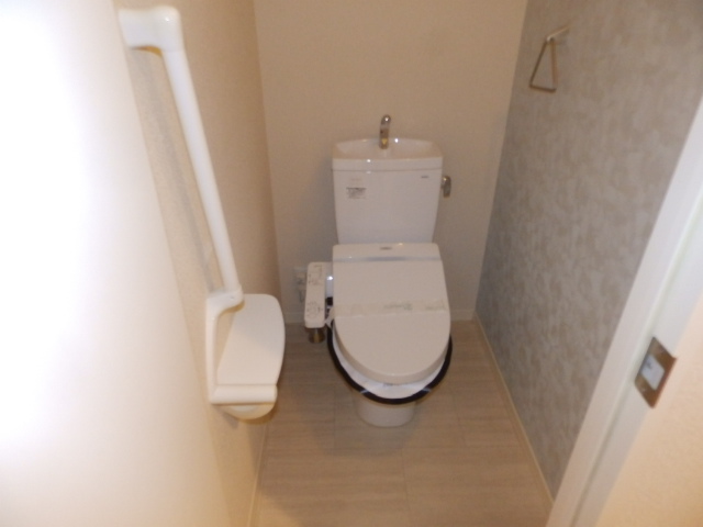 トイレ　ウォシュレット