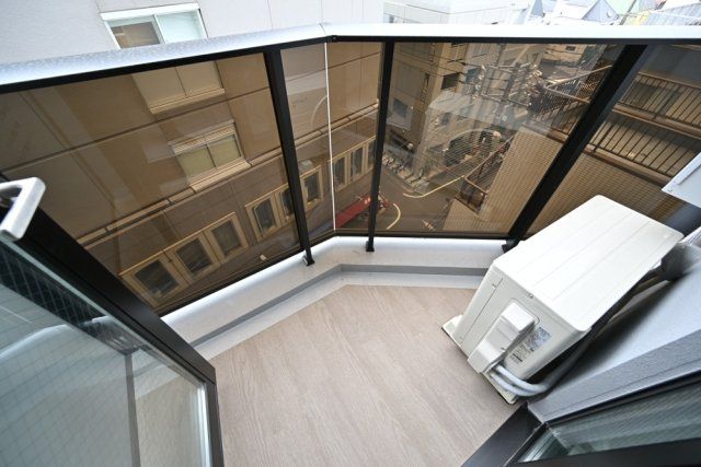 バルコニー　バルコニー