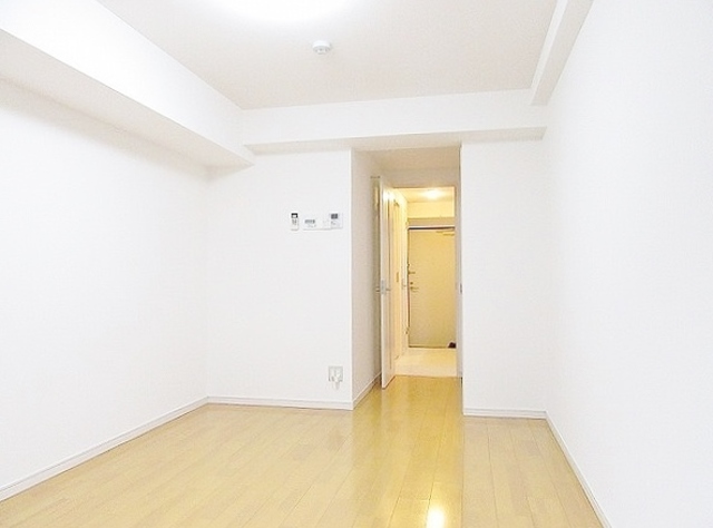 居室・リビング　７．０帖の洋室