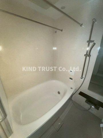 バス・シャワールーム　落ち着いた空間のお風呂です