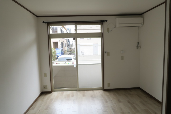 居室・リビング　明るい洋室です