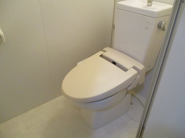 トイレ　コンパクトで使いやすいトイレです