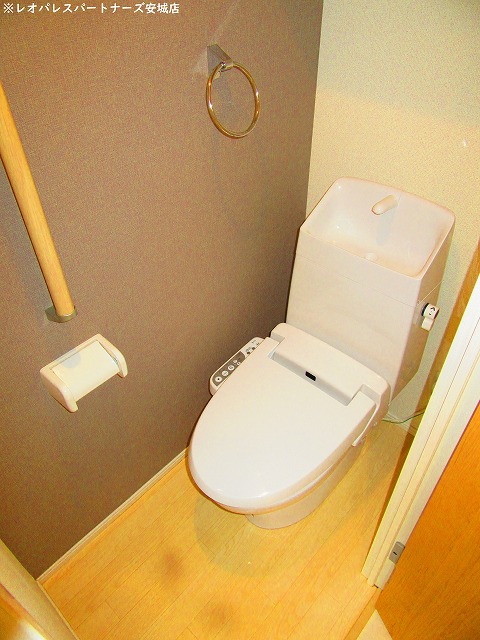 トイレ　温水洗浄便座※同タイプ