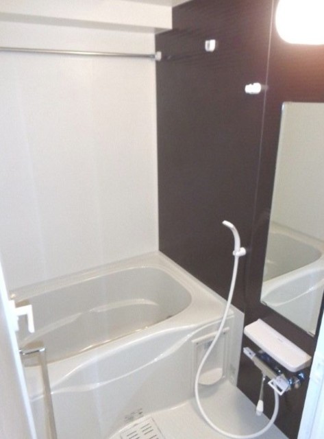 バス・シャワールーム　バスルーム