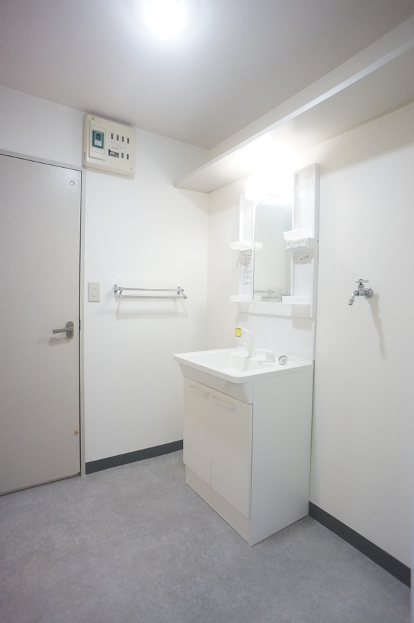 洗面設備　独立洗面台　室内洗濯機置場