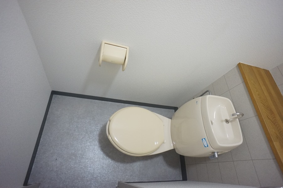 トイレ　コンセントあります！