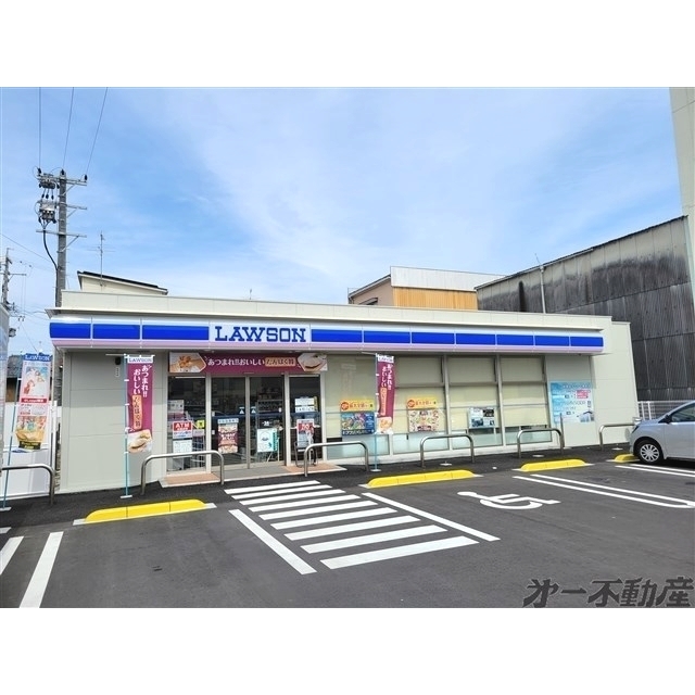 コンビニ　ローソン静岡新富町店（コンビニ）まで300m