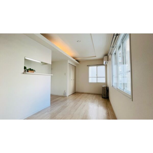 居室・リビング　【ラフォルテ桑園】を見たとお伝えください♪