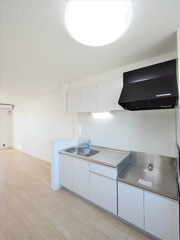 キッチン　キッチン（2口コンロ設置可）