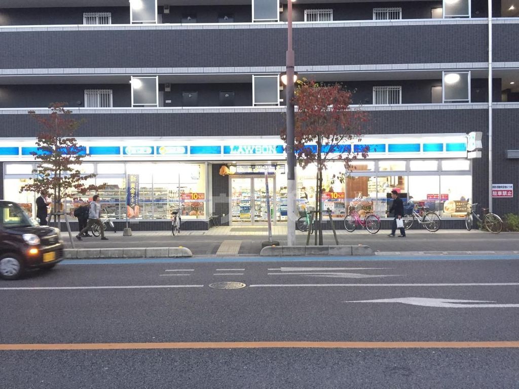 コンビニ　ローソン草加高砂二丁目店（コンビニ）まで60m