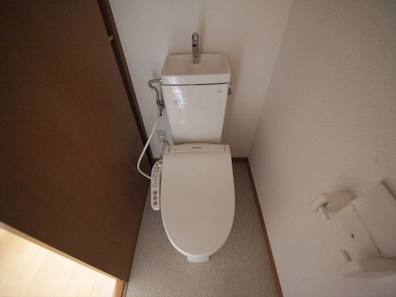 トイレ　洋式トイレ（温水洗浄便座設置可）