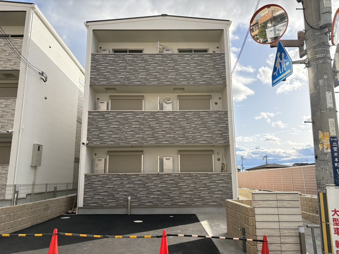 建物外観　建築中