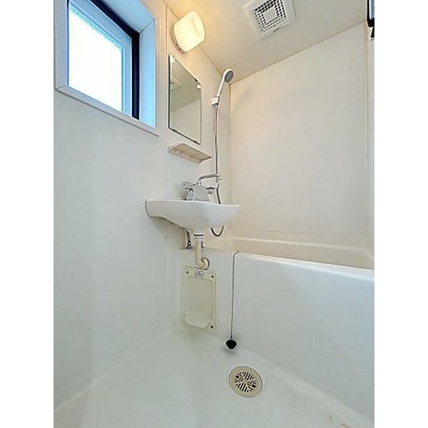 バス・シャワールーム　※別号室の参考写真です