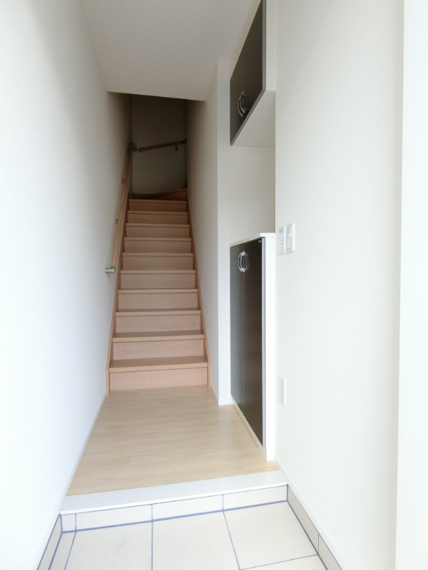 玄関　図面と現状に相違がある場合には現状を優先