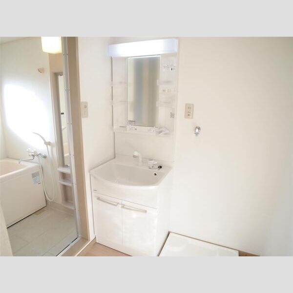 洗面設備　独立洗面台付き