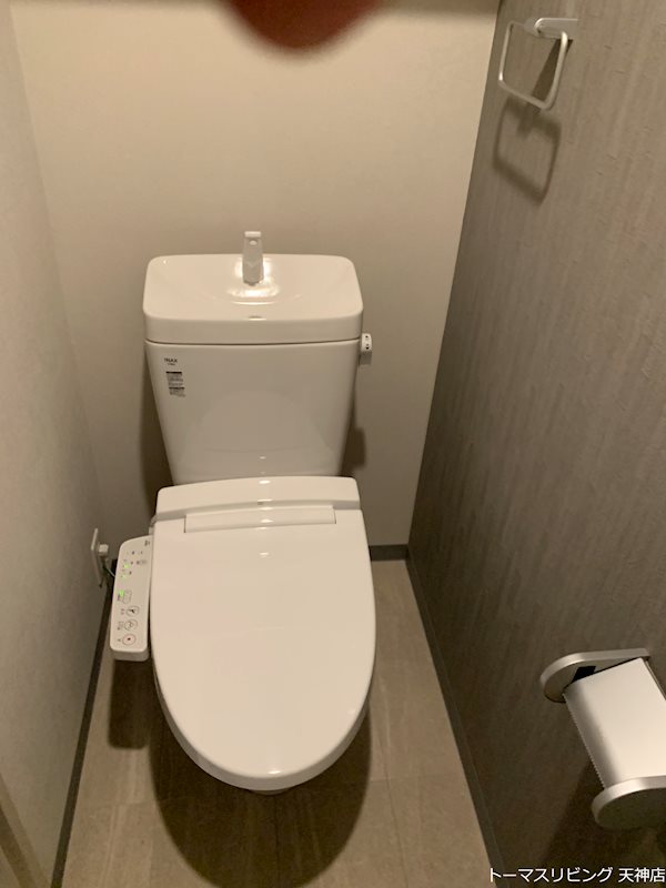 トイレ　別号室の参考写真です