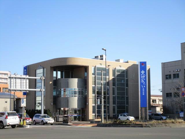 銀行　大地みらい信用金庫釧路支店（銀行）まで135m