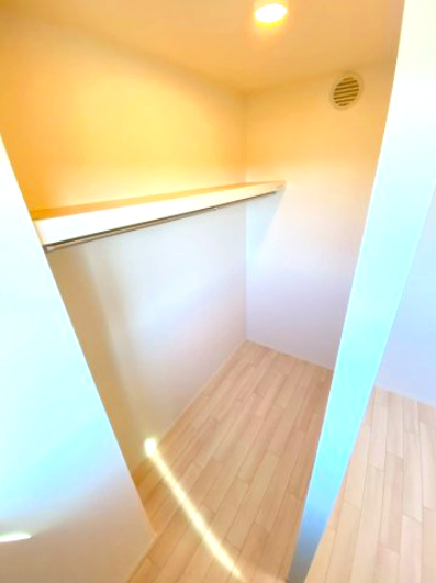 収納　洋室　ウォークインクロゼット☆