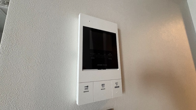 セキュリティ　モニター付きインターホン